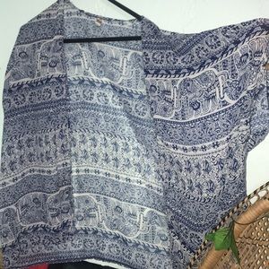 Short sleeve Kimono.